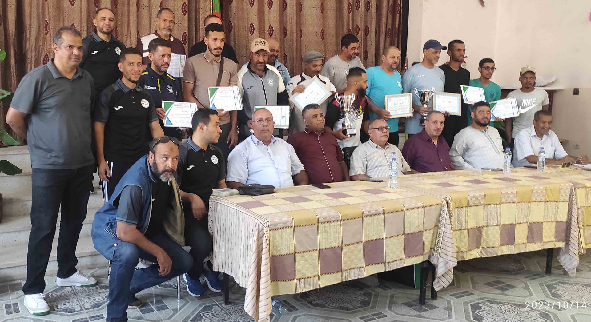  توزيع شهادات المدربين فاف1/ فاف2 بدار الشباب الامير عبد القادر بولاية غرداية